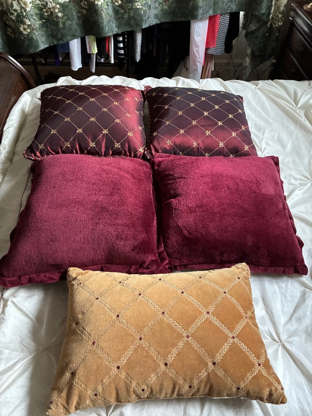 Set of 5 Coordinating Burgundy/Gold Accent Pillows